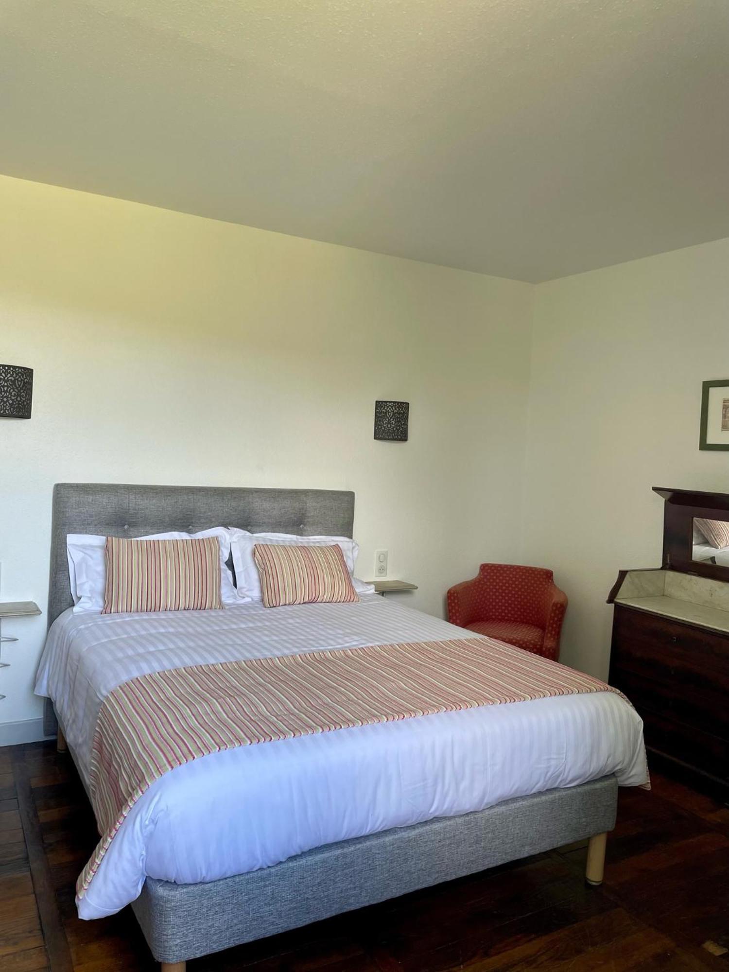 Hotel La Chatelleraie Saint-Étienne-de-Maurs